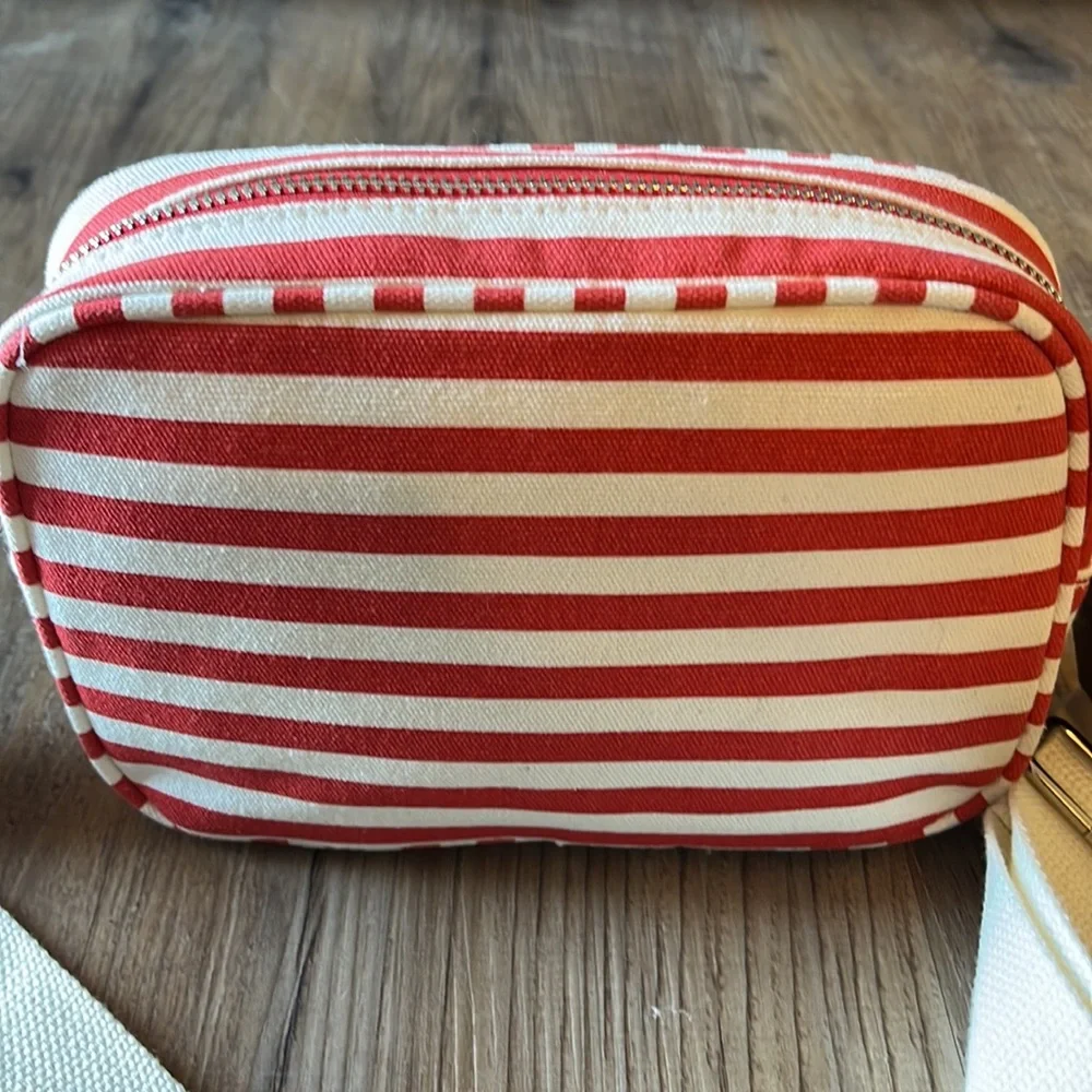 NWOT patriotic crossbody purse - Picture 7 of 12